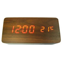 Часы VST-862-1 с красной подсветкой в форме деревянного бруска.