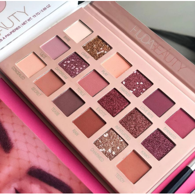 Палетка тіней для очей Huda Beauty The Nude 18 кольорів3194