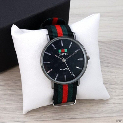 Жіночий наручний годинник у стилі Gucci 6549 чорний